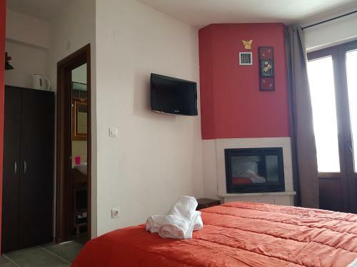 Petra & Elato Art Hotel