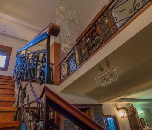 Luxury Villa Karteros