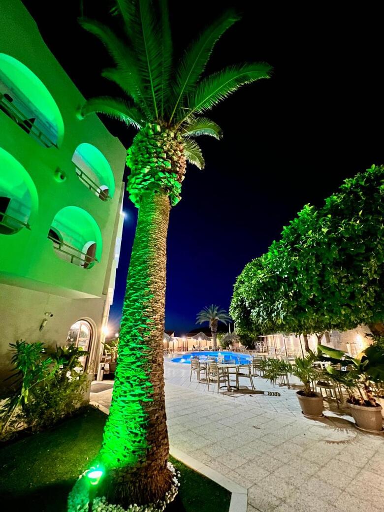 Karteros Hotel
