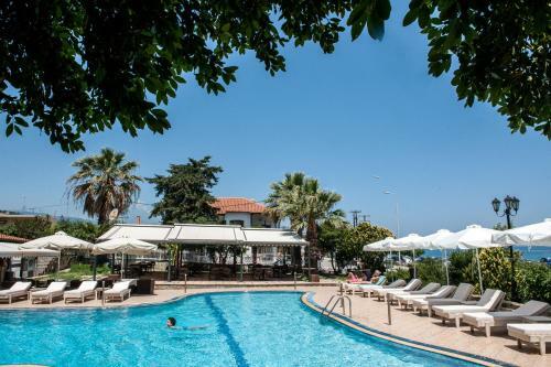 Golden Beach Hotel