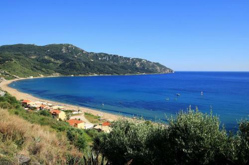 Akis Studios And Apartments