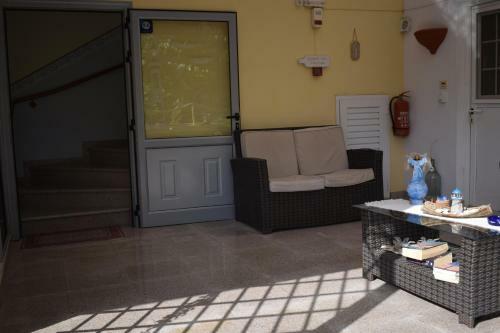 Akrotiri Apartments