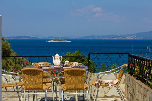 Aparthotel Hovolo Hotel Apartments