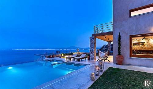 Thiseas Villa Sleeps 6 Pool Air Con