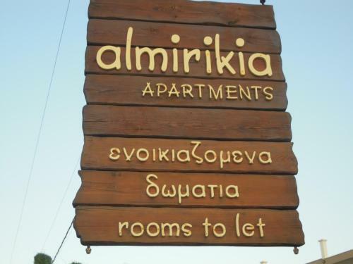 Almirikia Apartments & Rooms