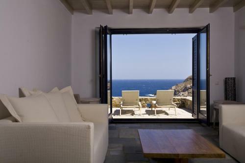 Hotel Aegea Blue Cycladic Resort