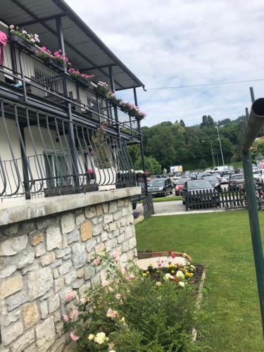 Hostal Enjoyit Rooms