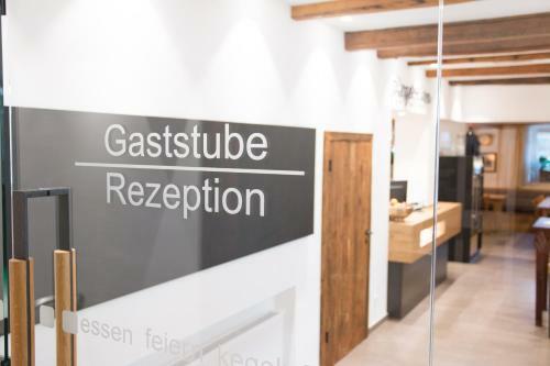 Posada Landgasthaus Helpfauer Hof