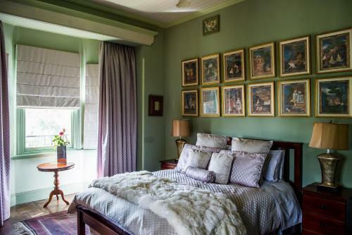 Bed & Breakfast Grenfell Hall
