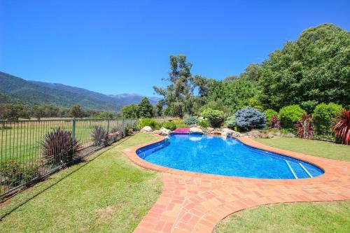 Wombat Hollow