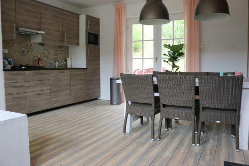 Apartamentos Camping Letn� Den