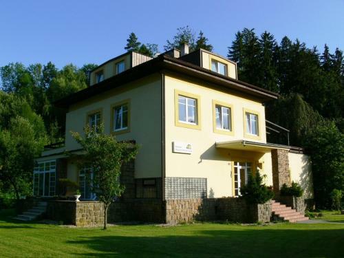 Hostal Penzion Tov�rn�kova Vila