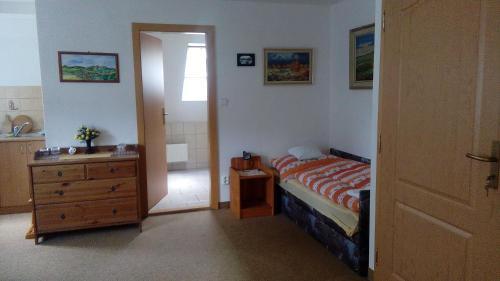Hostal Penzion Edel?tejn