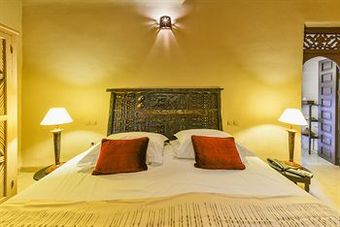 Hotel Caravan Serai