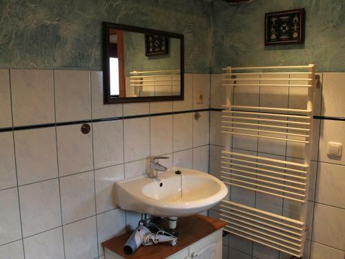 Cozy Apartment In Danneborth With Balcony
