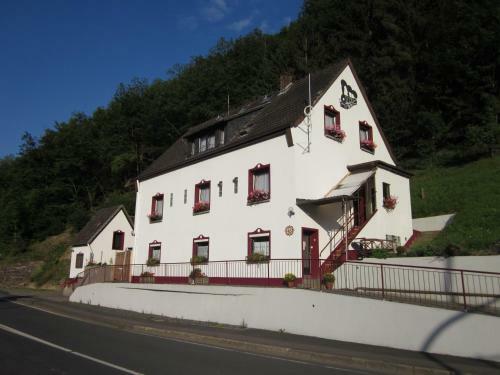 Hostal G�stehaus Am Fels