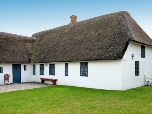 Three-bedroom Holiday Home In Ribe 3