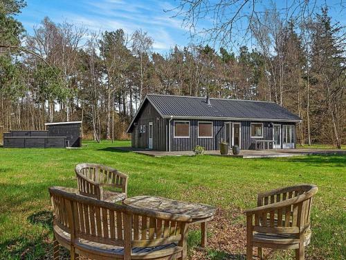 Holiday Home L�s� XIX