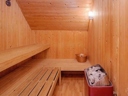 Holiday Home R�m� V