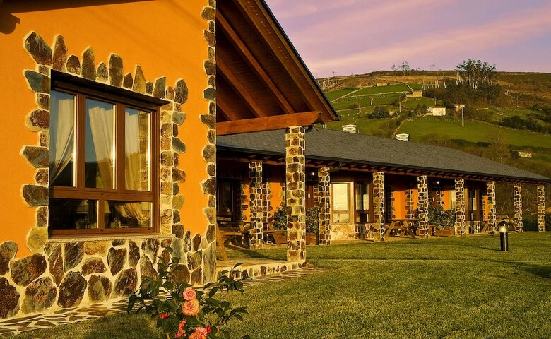 Apartamentos Rurales El Fresnu