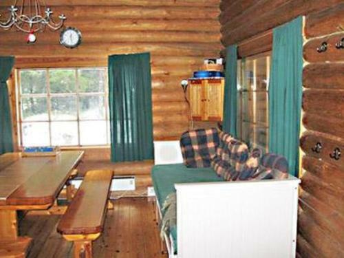 Holiday Home Kurjenrahka