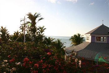 Posada Orange Hill Beach Inn