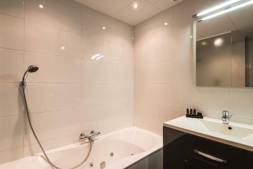 Hotel Ch�teau De Buros