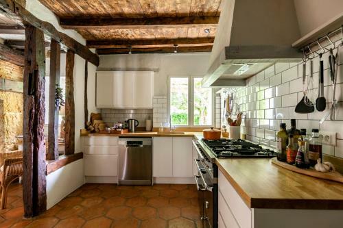 Agroturismo Estang Chateau Sleeps 15 Pool Wifi