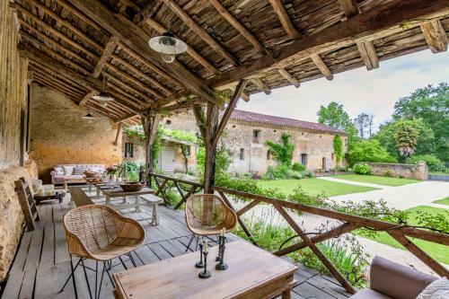 Agroturismo Estang Chateau Sleeps 15 Pool Wifi