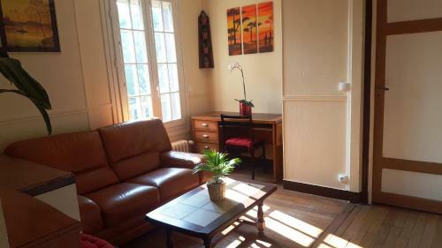Bed & Breakfast Apakabar Homestay