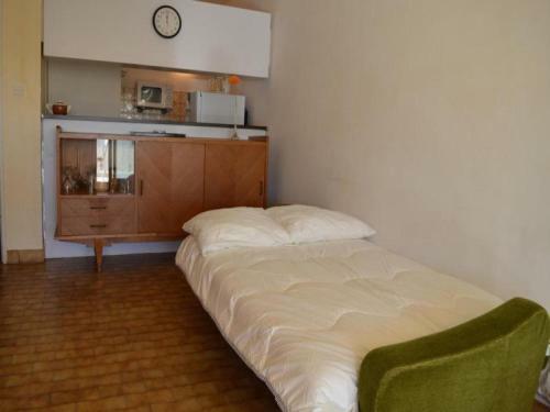 Apartment Ormarines 3