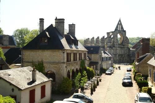Hotel De L'abbaye De Longpont