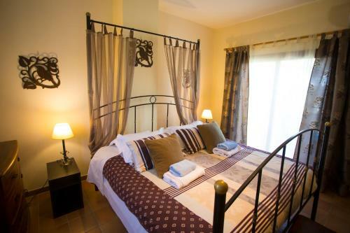 Hostal George Houses