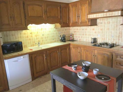 Exclusive Holiday Home In Saint-chaptes With Pool
