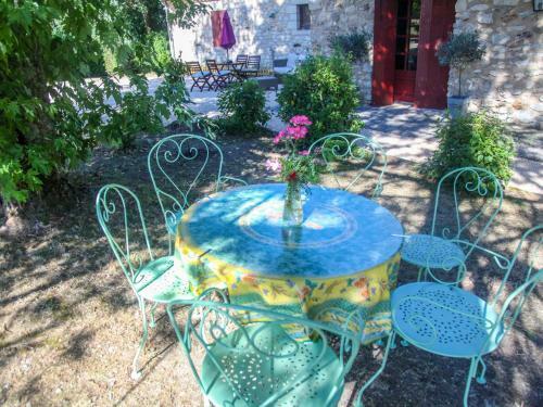 Gorgeous Villa In Monpazier With Private Terrace And Garden