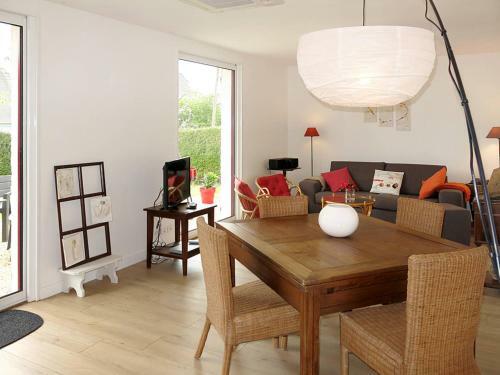 Holiday Home Ty Karantez (snr500)