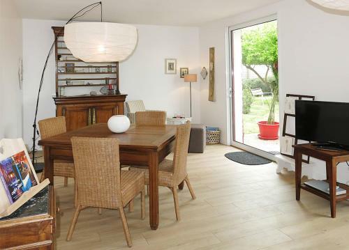 Holiday Home Ty Karantez (snr500)
