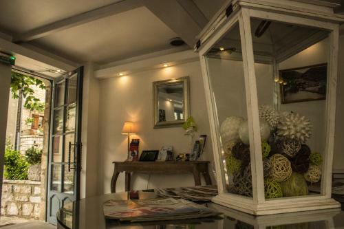 Hotel H�tel Burlatis