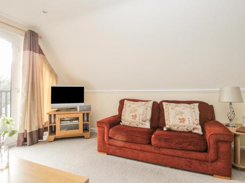 Cairnside, Callington