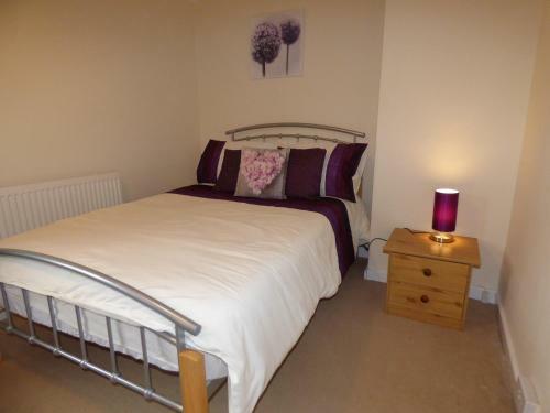 Hostal Birdholme House