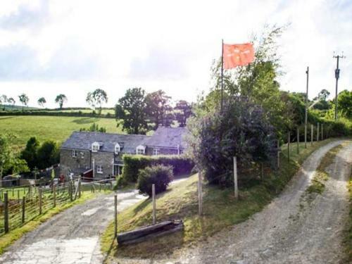 The Farmhouse, Lampeter