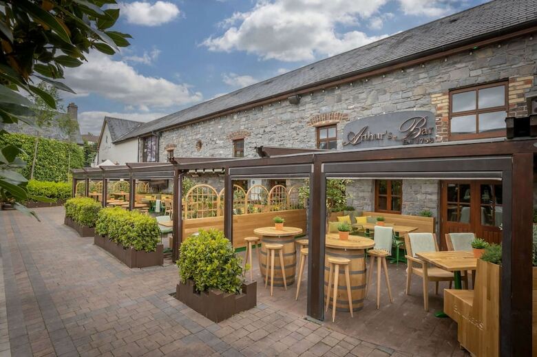 Court Yard Hotel