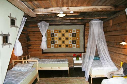 Bed & Breakfast Paksuniemen Majatalo