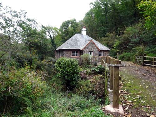 Lovelace, Porlock Weir