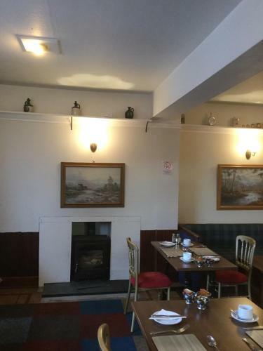 Hostal Fife Arms Guest House