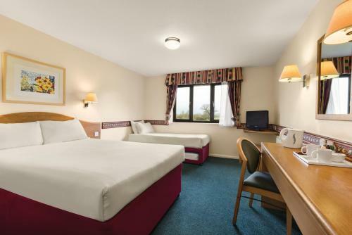 Hotel Days Inn Michaelwood M5
