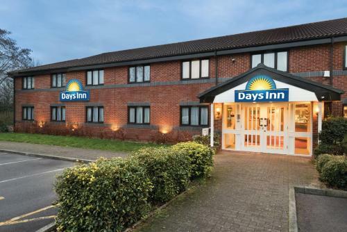 Hotel Days Inn Michaelwood M5