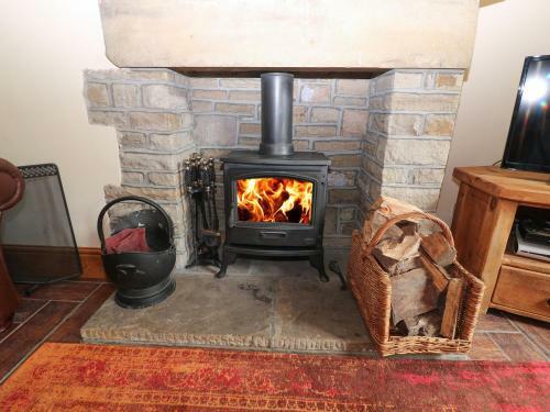 Brook Cottage, High Peak