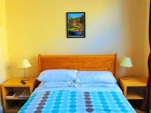 Hostal The Apothecary Guest House