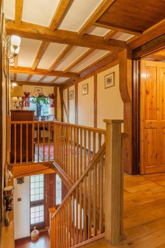 Oakwood Lodge